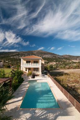 Villa Unique - Housity