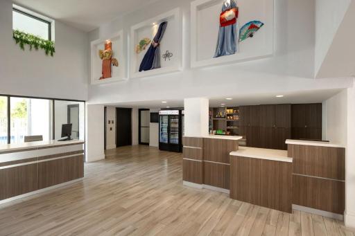 Mai Hana Hotel- Intl Drive, Trademark Collection by Wyndham - Housity