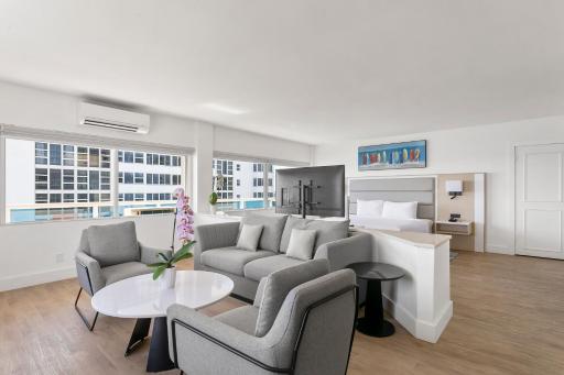Ocean Sky Hotel & Resort - Housity