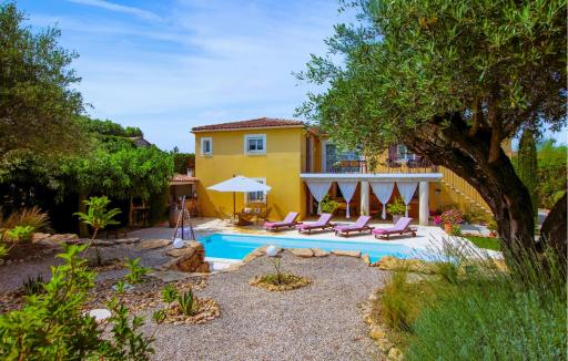 Luxurious Home In Sarrians - Housity