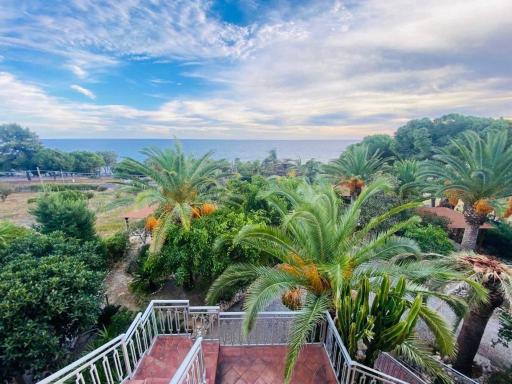 Una Finestra Sul Mare - Housity