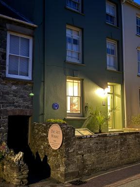 St Davids Art House - Housity