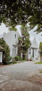 Bo Kamer Guesthouse - Housity