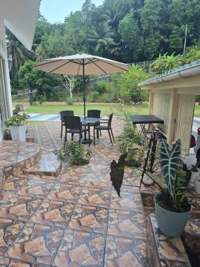 Loversnest Self Catering - Housity