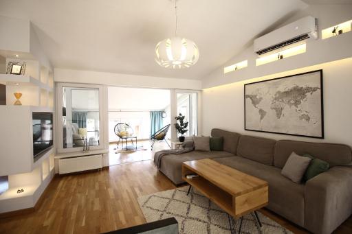 La Paloma Blanca - Housity