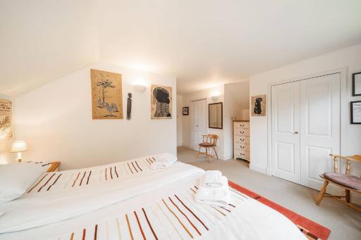 Earnside Cottage - Housity