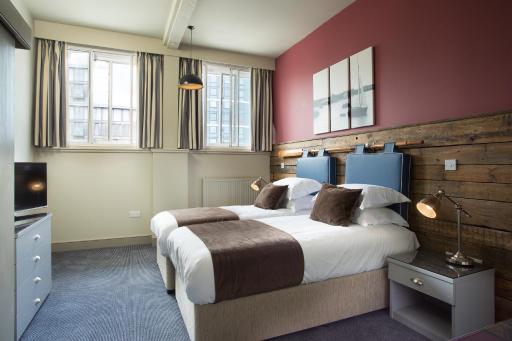 The Ship & Trades - Housity