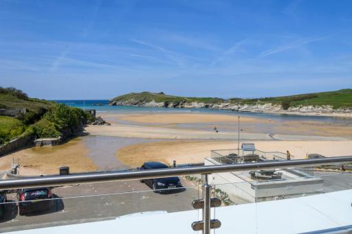 The Beach House & Porth Sands Apartments - Housity