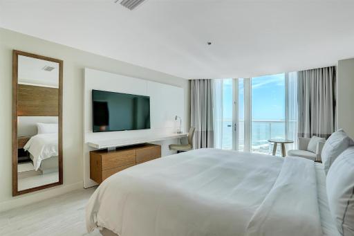 Hilton Fort Lauderdale Beach Resort - Housity