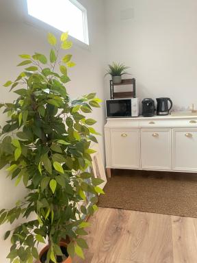 Hostal Jimena restaurante el Porvenir - Housity