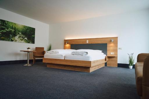 Hotel Hirt - Housity