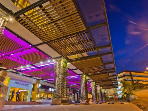 Resorts World Genting - Resort Hotel - Housity