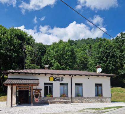 La Vrata Gialla - Housity