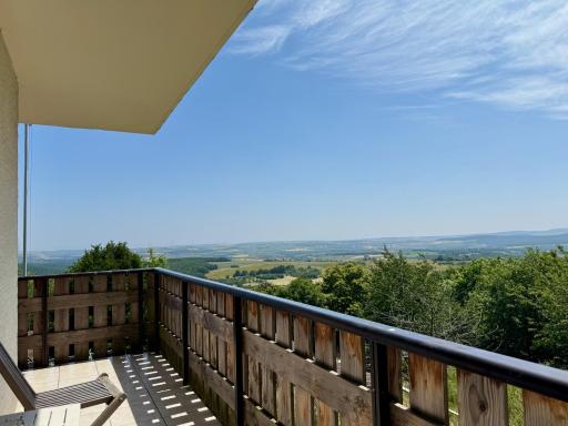 Kastanienhof Apartment Hotel - Housity