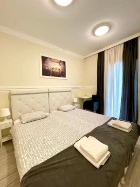 Villa Palace - Housity