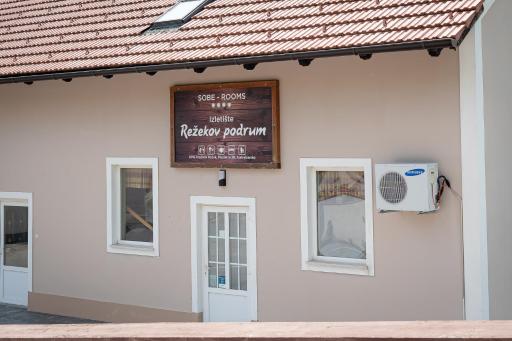 Guesthouse Režekov podrum - Housity
