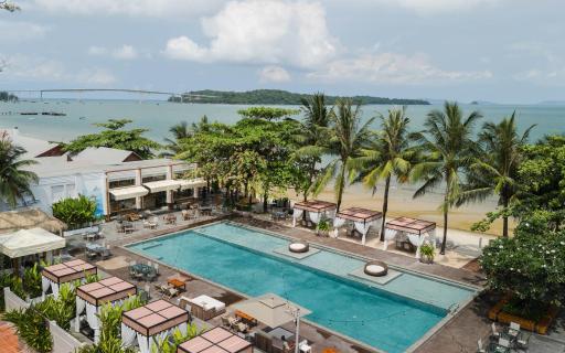 Queenco Hotel & Casino - Housity