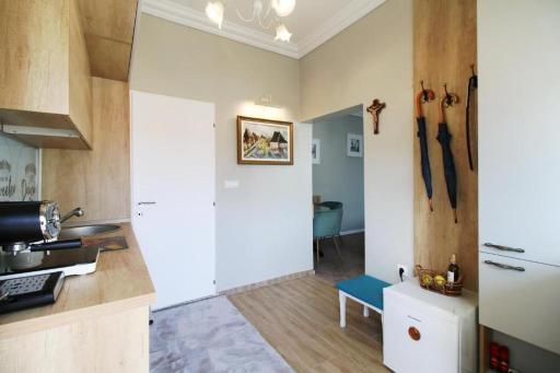 Little House - Housity