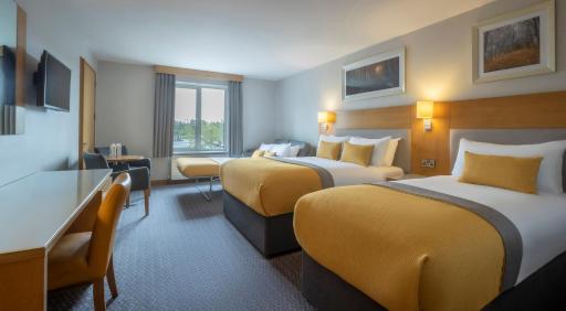 Maldron Hotel Portlaoise - Housity