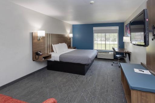 Countryside Inn and Suites - Housity