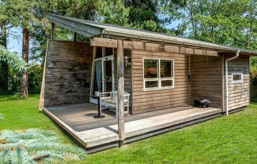 1 Bedroom Awesome Home In Væggerløse - Housity