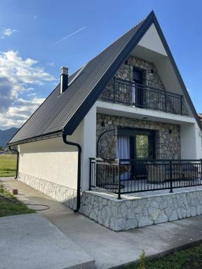 BOK Holiday VILLAGE Kolasin - Housity
