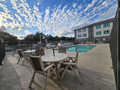 Motel 6-Biloxi, MS - Beach - Housity