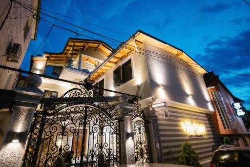 Villa Ester - Housity