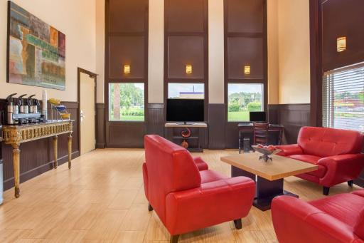 Days Inn by Wyndham Brooksville - Housity