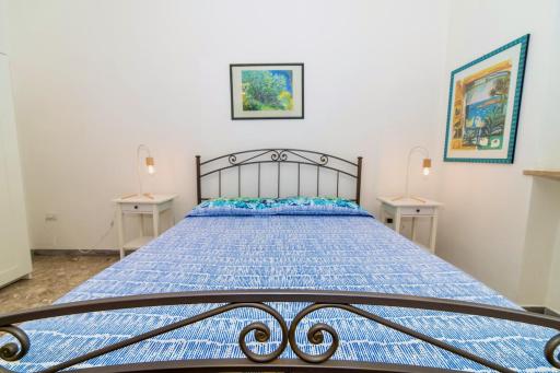 RobertONE Guest House - Housity