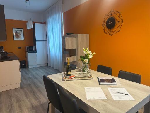 Appartamento Lucia, Lago di Como, Dongo - Housity