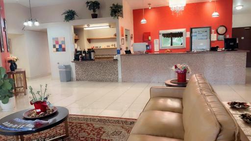 Bridgeway Inn & Suites - Portland Airport - Housity