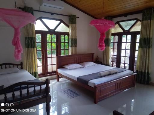 Galle Side HomeStay - Housity