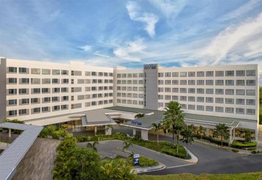 Park Inn By Radisson Clark - Housity