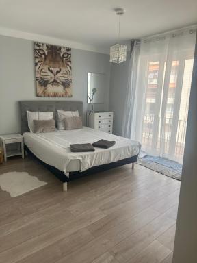 Beautiful 2 beds rooms and living room 3 minutes beaches - Housity