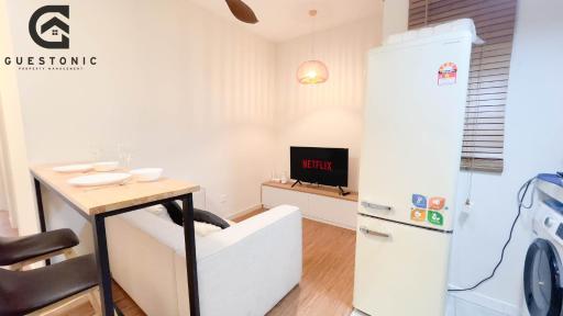 NeuSuite Cozy Studio by GUESTONIC - Housity