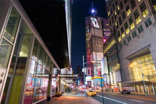 Hilton Garden Inn New York - Times Square Central - Housity