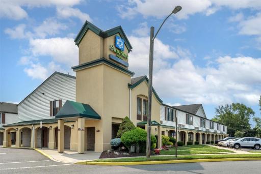 SureStay Hotel by Best Western East Brunswick - Housity