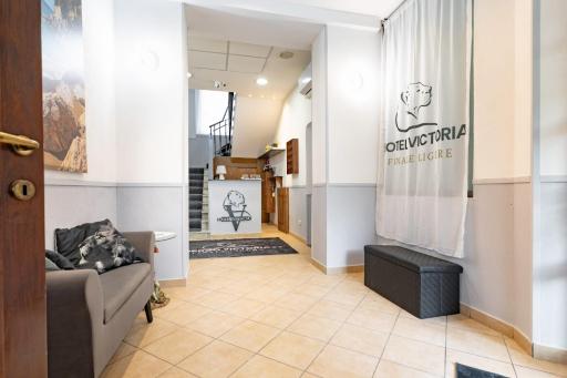 Hotel Victoria-Bike Friendly vicino Finalborgo e mare - Housity