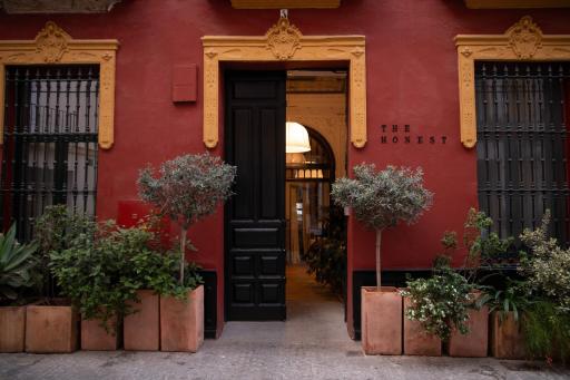 The Honest Hotel - Housity