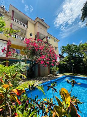 Aparthotel Michaela - Housity