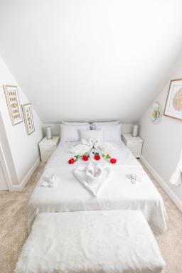 Bayonne Bay Inn - Housity