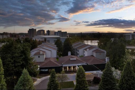 Courtyard by Marriott Spokane Downtown at the Convention Center - Housity