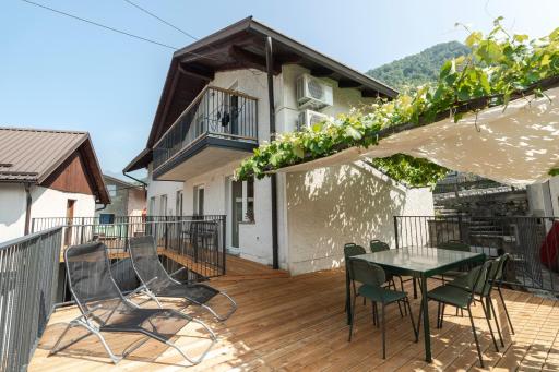 Hiša Lukc - Housity