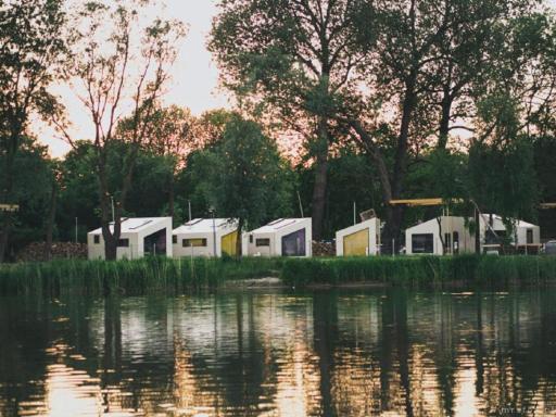 Herbals - Tree&Lake houses with bath, sauna, bikes, motorboat - Housity