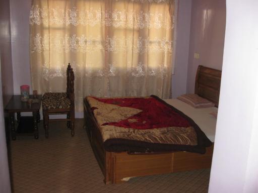 Hotel Gulistan - Housity