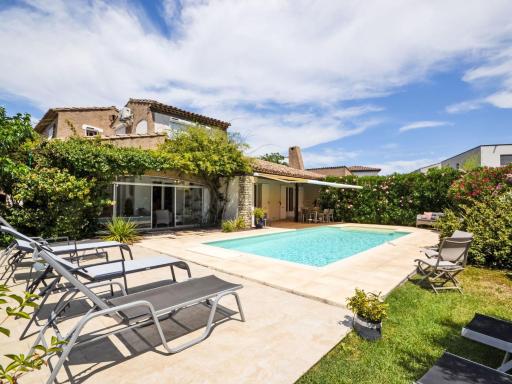 Holiday Home Les Angevines by Interhome - Housity