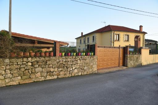 Apartamentos Rurales Los Solares - Housity
