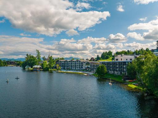 Golden Arrow Lakeside Resort - Housity