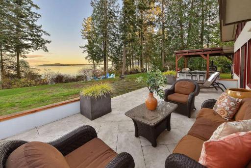 Beachside Living Cherry Point - Housity